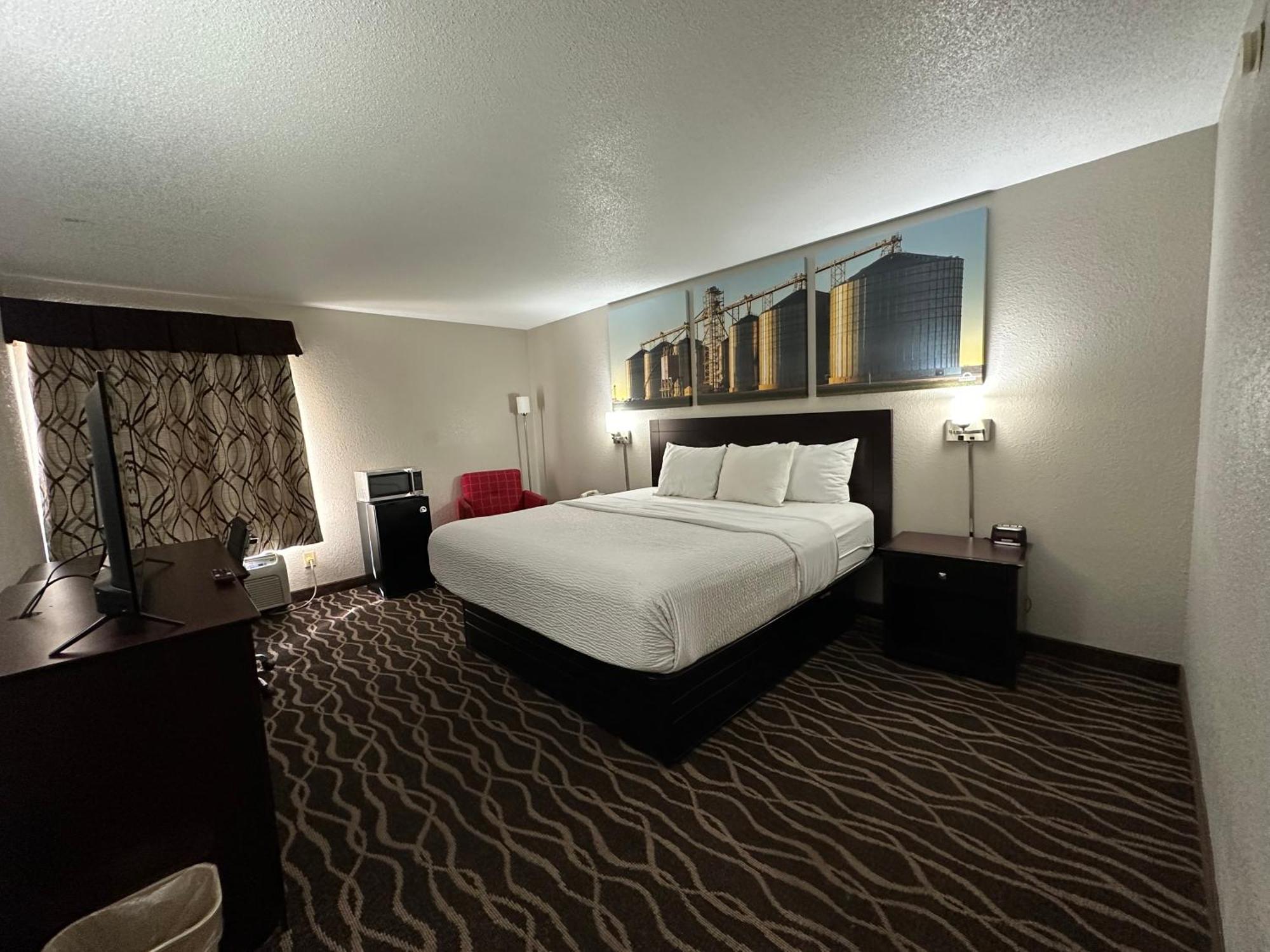 Days Inn & Suites By Wyndham Casey Екстериор снимка
