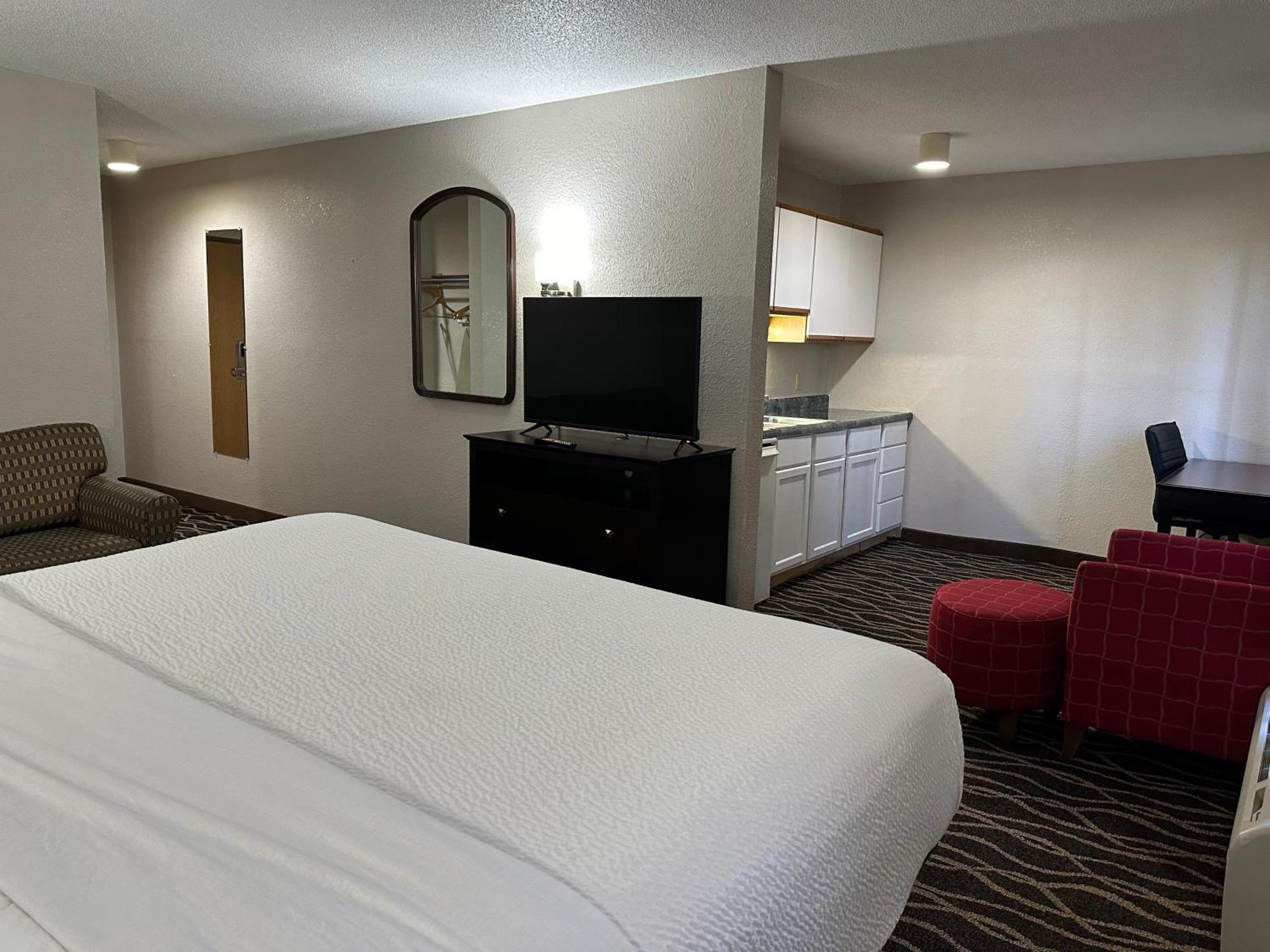 Days Inn & Suites By Wyndham Casey Екстериор снимка