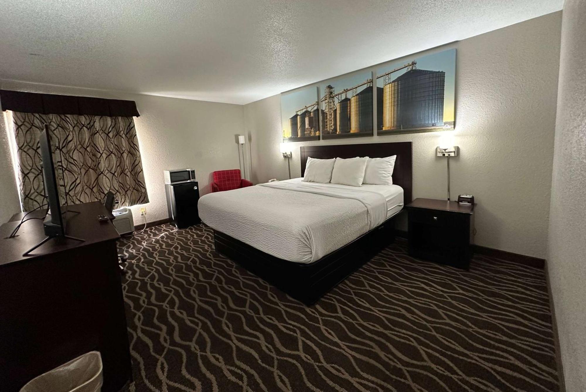 Days Inn & Suites By Wyndham Casey Екстериор снимка